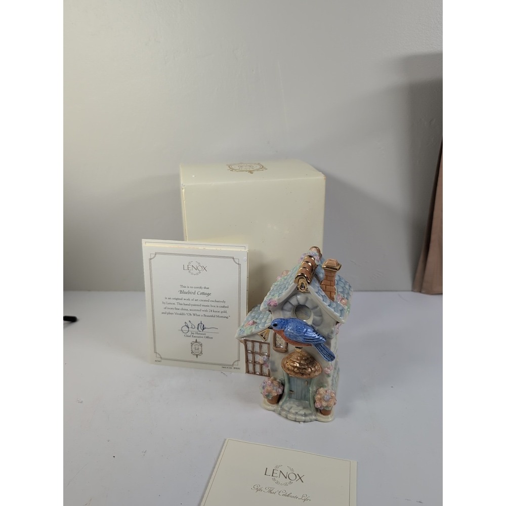 Lenox Bluebird Cottage Musical Birdhouse‎ Gold Trim
